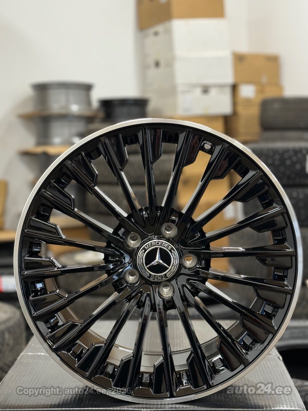 Replica.9 Mercedes-Benz – foto 1