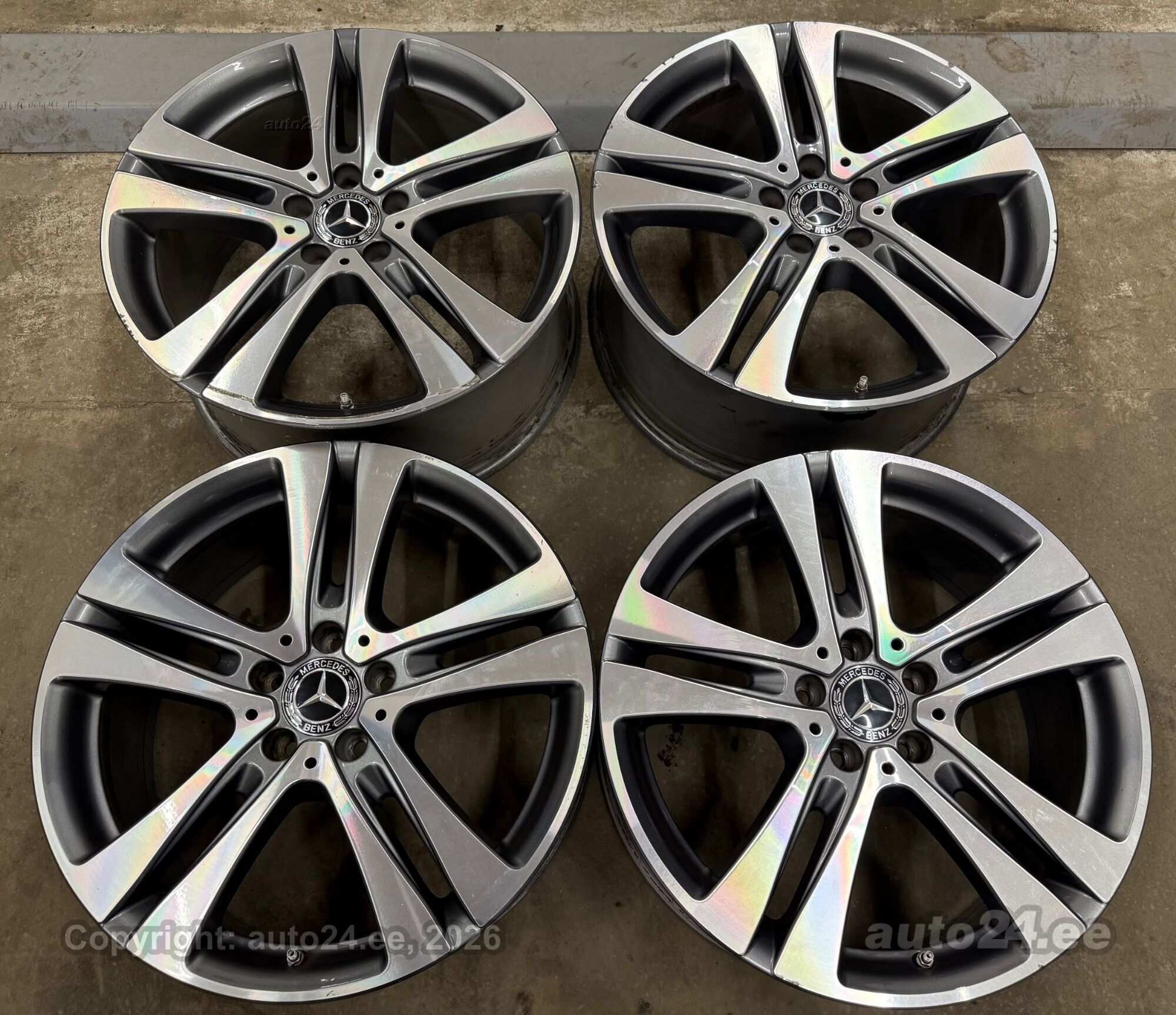 Mercedes-Benz – foto 1