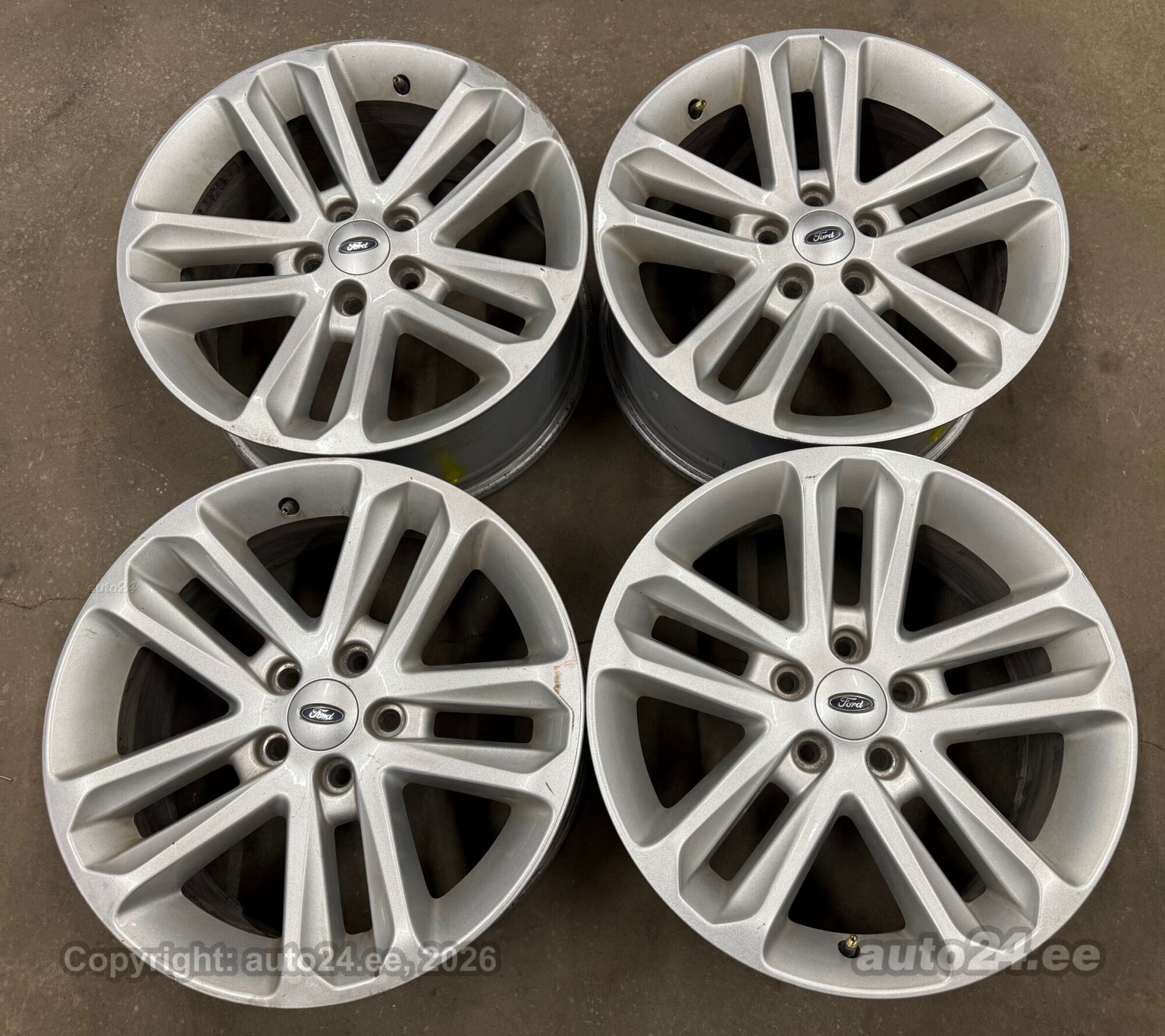 Ford – foto 1