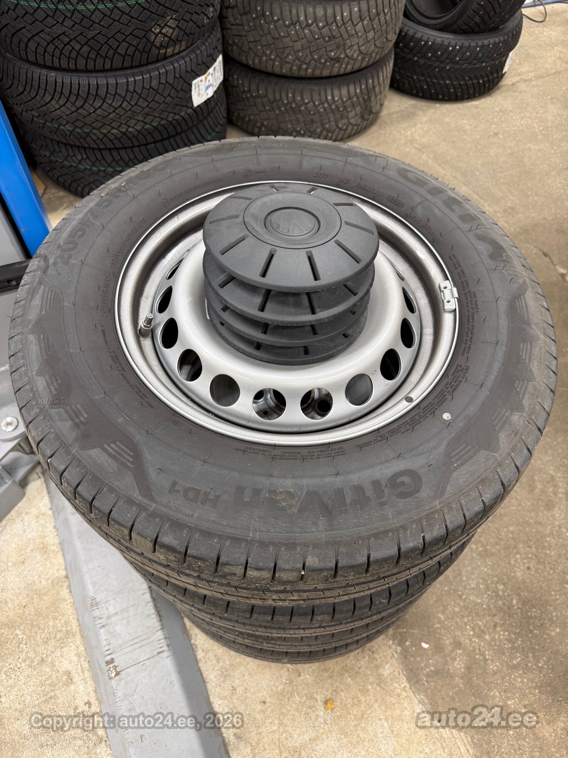 215/75R16 Volkswagen Giti – foto 1